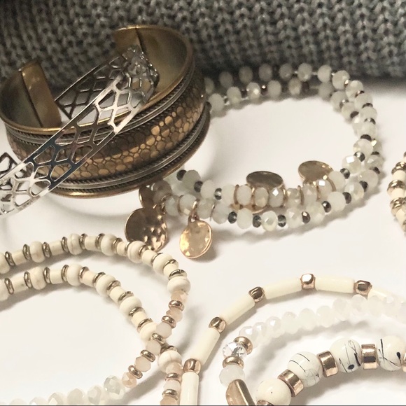 Boho beaded bracelet stack - Picture 8 of 9